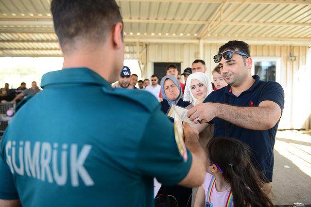 Cilvegözü'nden 38 bin Suriyeli bayram için ülkesine gitti