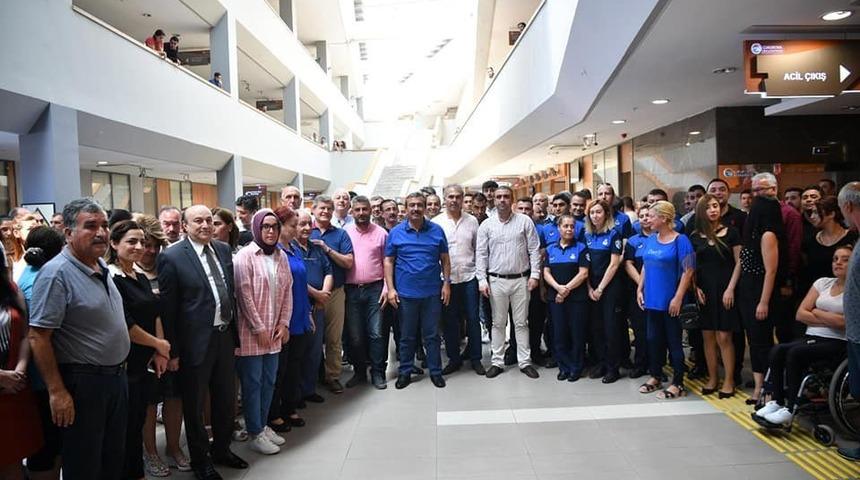 Soner &Ccedil;etin personelle bayramlaştı