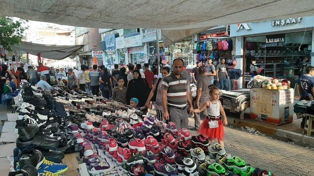 Adıyaman’da bayram öncesi alışveriş yoğunluğu