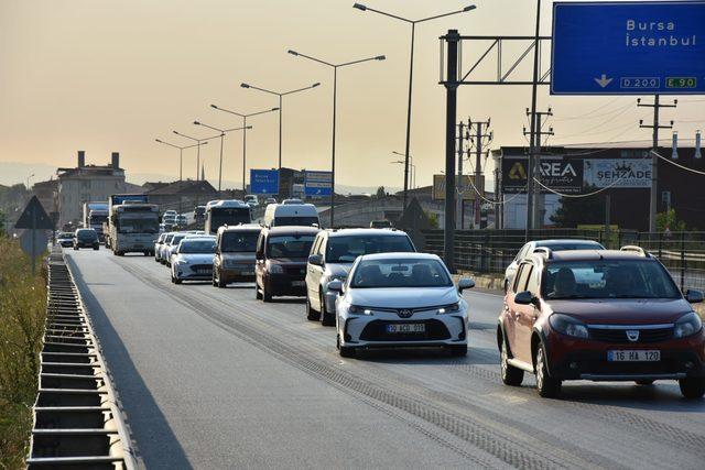 Bursa- Ankara yolunda trafik yoğunluğu