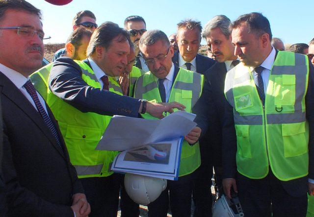 Fuat Oktay: Ankara-Sivas YHT hattını 2020'de tamamlamayı arzu ediyoruz ediyor