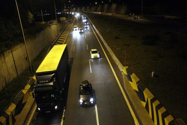 TEM yolunun Bolu geçişinde bayram yoğunluğu başladı (2)