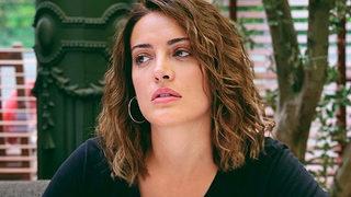 İrem Sak'ın havuz pozuna beğeni yağdı