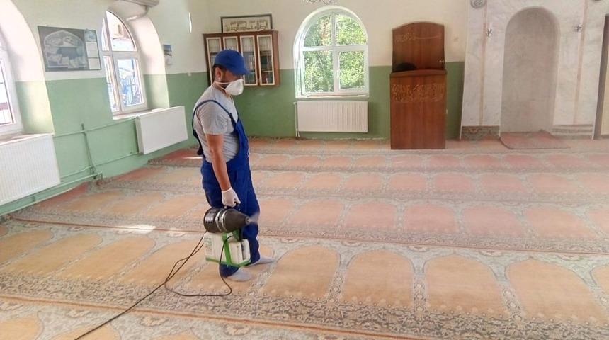 Hakkari&rsquo;de camiler ve parklar dezenfekte edildi