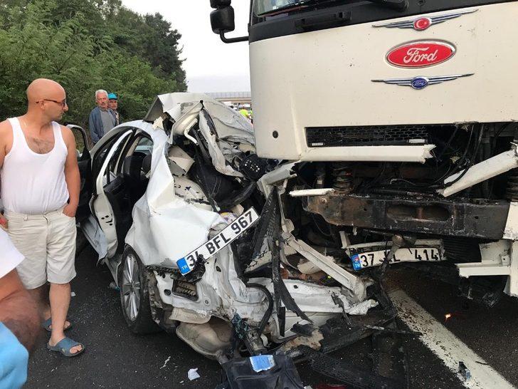 TEM otoyolunda zincirleme trafik kazası! Yaralılar var G5