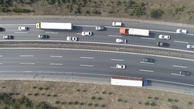 TEM Otoyolu’ndaki yoğunluk bayrama 1 gün kala arttı