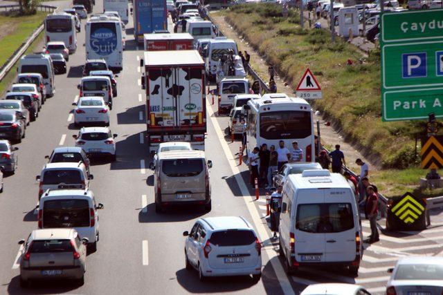 Bolu'da bayram tatili trafiği