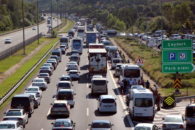 Bolu'da bayram tatili trafiği