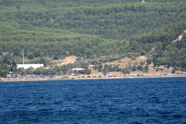 Çanakkale'de feribot yoğunluğu başladı