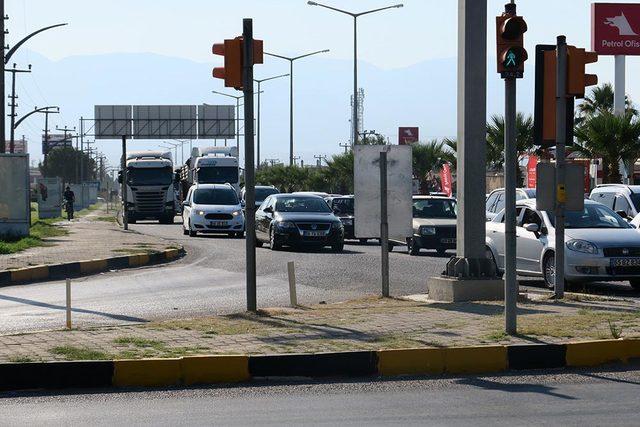 İzmir-Ankara karayolunda bayram yoğunluğu