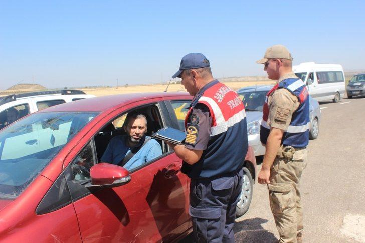 Jandarmadan sürücülere broşürlü uyarı G2