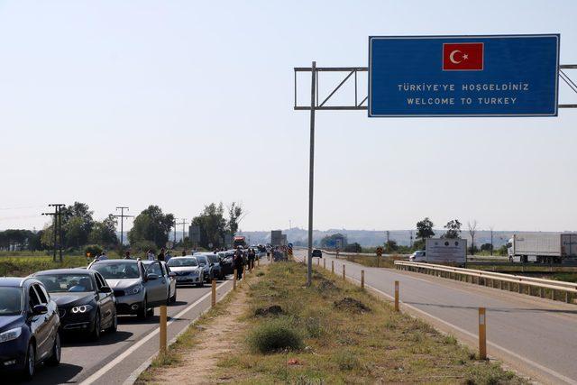 İpsala Sınır Kapısı'nda bayram yoğunluğu