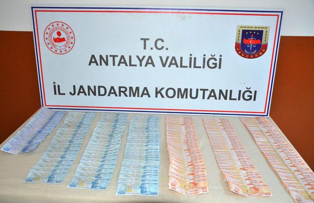 Sahte parayla 17 küçükbaş kurbanlık alan 3 şüpheli yakalandı