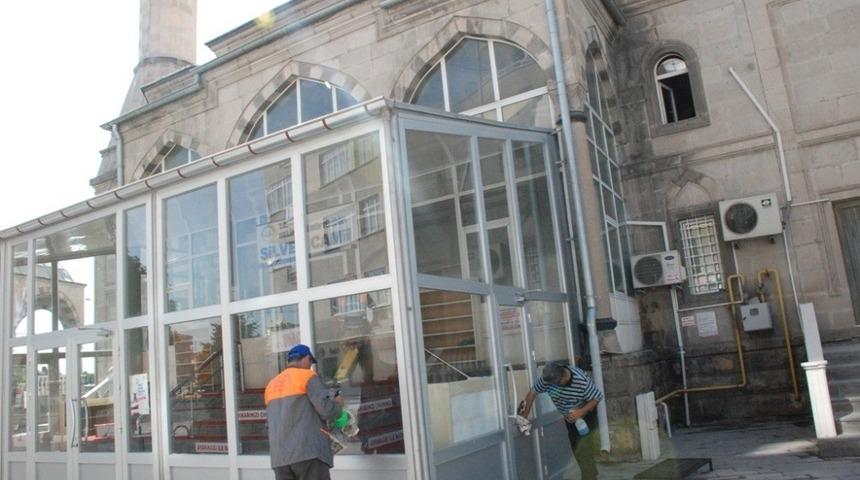 Melikgazi&rsquo;de camiler bayram namazına hazır