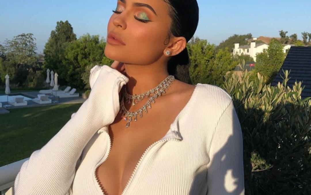 Kylie Jenner&rsquo;ın 250 milyon dolarlık yattaki doğum g&uuml;n&uuml;nden ilk kareler
