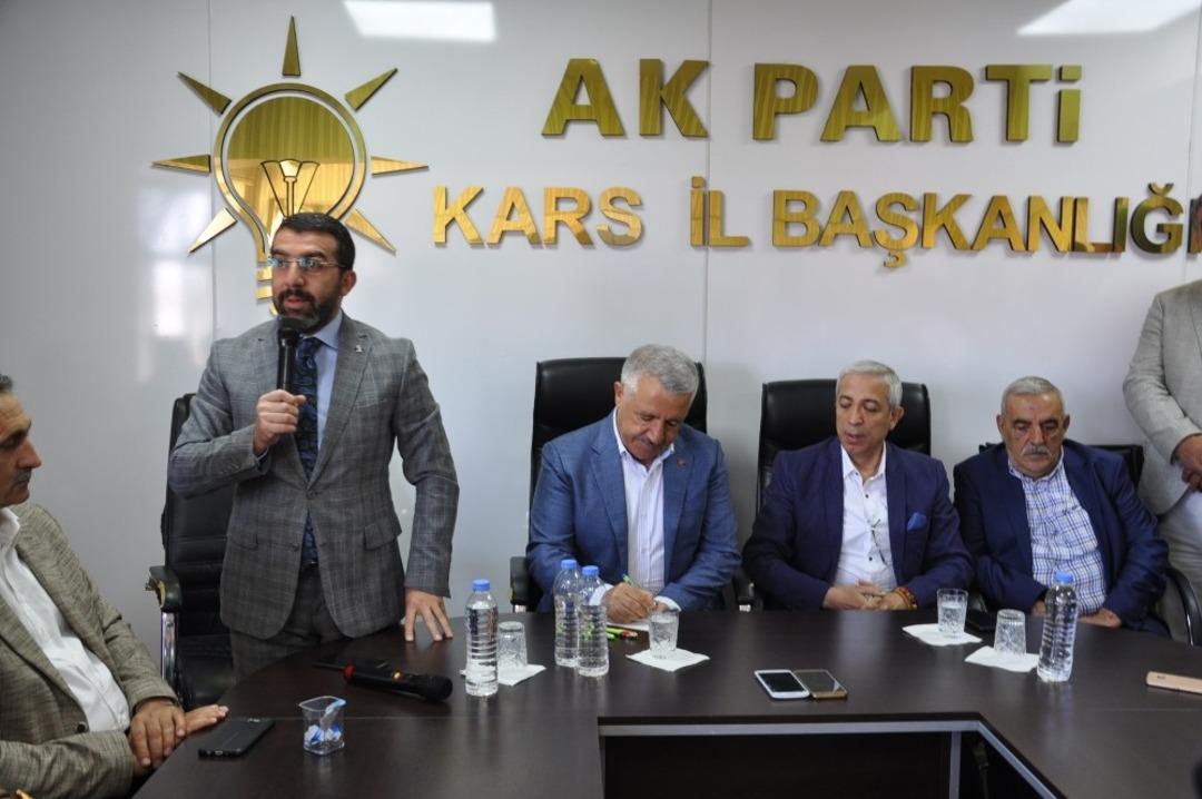 AK Parti Kars İl Başkanlığı&rsquo;nda bayramlaşma