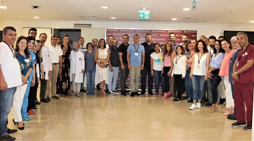 Sağlık &ccedil;alışanları bayramlaştı