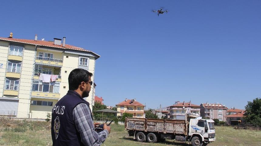 Şuhut’ta Kurban Bayramı dolayısıyla droneli trafik denetimi