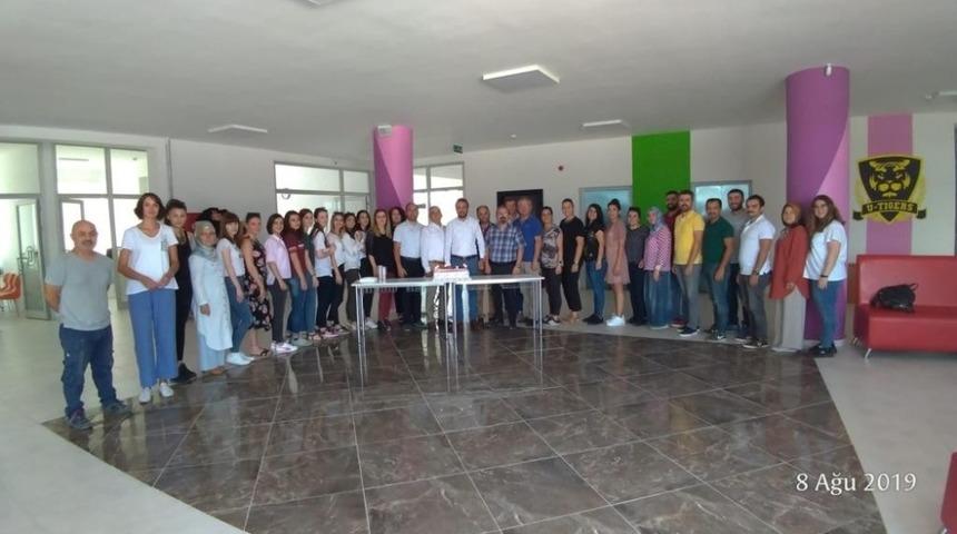 D&uuml;zce &Ouml;zel Uğur Lisesi yeni binasına taşındı