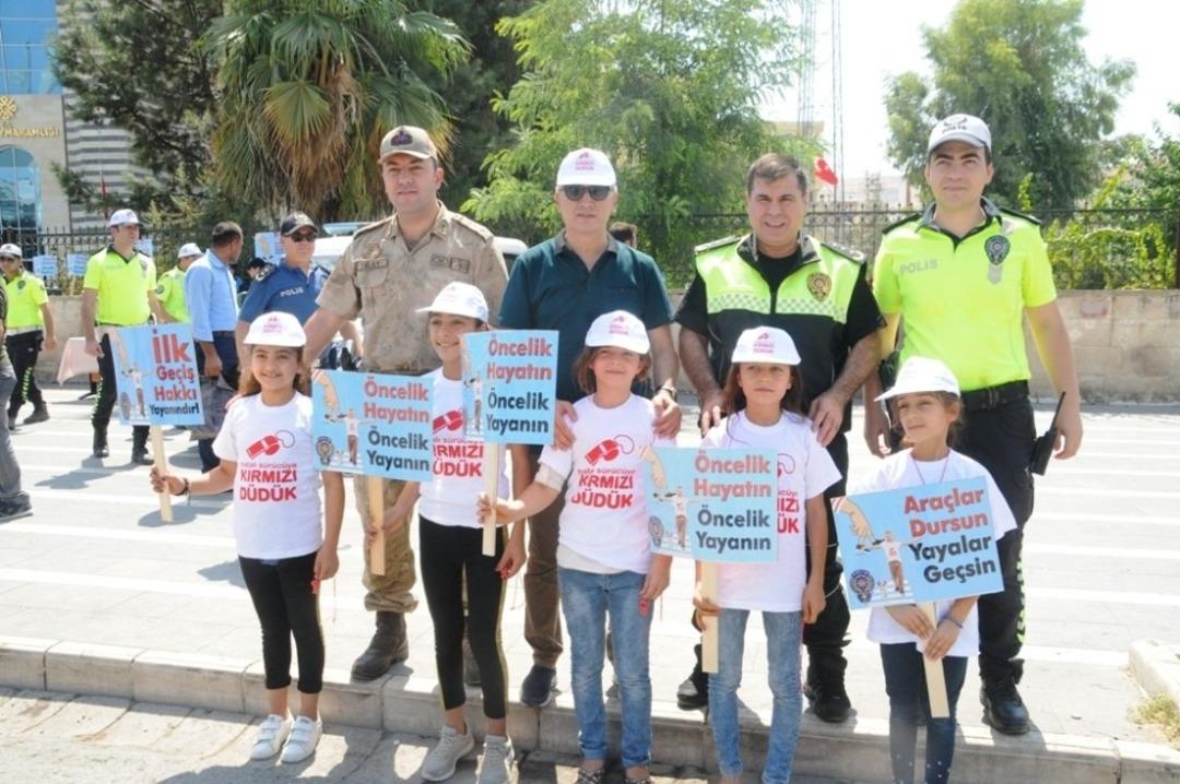 Cizre&rsquo;de &rsquo;&Ouml;ncelik Yayanın &Ouml;ncelik Hayatın&rsquo; uygulaması