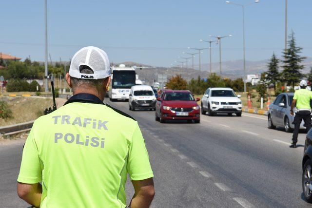 Bayram tatilinin ilk gününde kaza bilançosu: 9 ölü, 112 yaralı