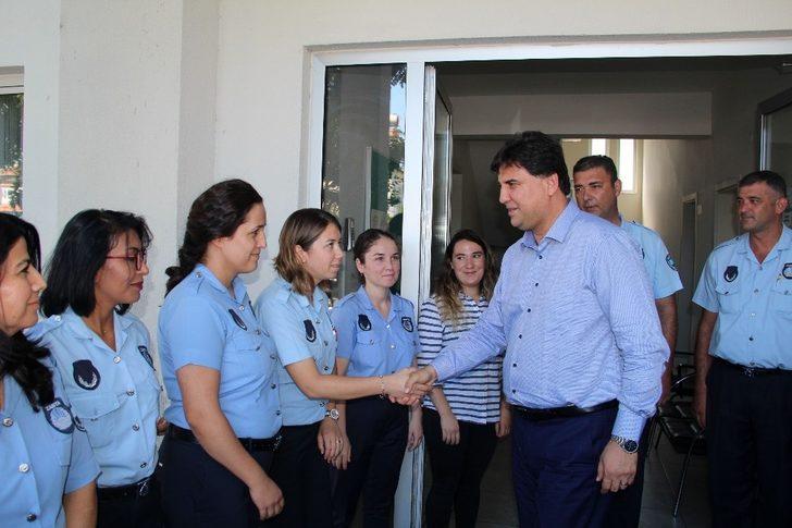 Başkan Karaca, personeliyle bayramlaştı. G1