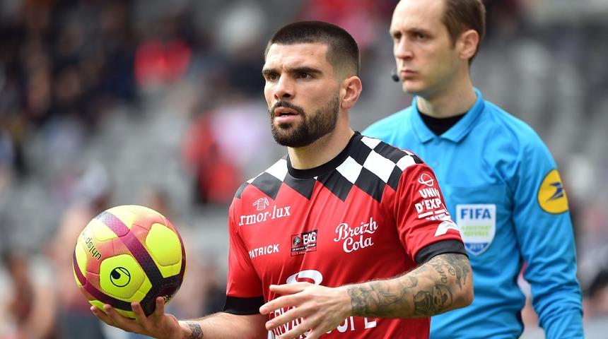 Beşiktaş'ın yeni transferi İstanbul'a geliyor!