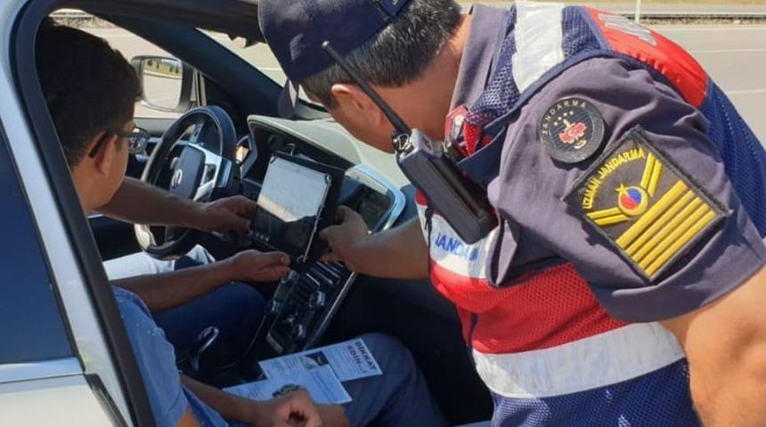 Jandarma trafik ekiplerinden Kurban Bayramı &ouml;ncesi huzur denetimi