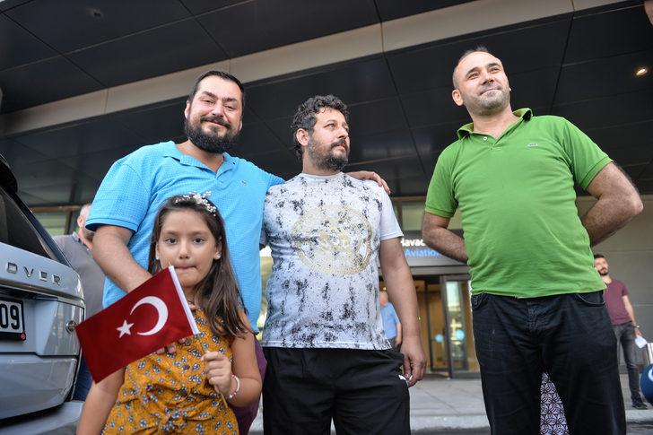 Son dakika! Nijerya'da kaçırılan Türk denizcileri taşıyan uçak İstanbul'a indi G2