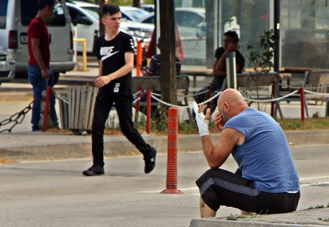 Samsun'da acemi kasaplar kendilerini yaraladı