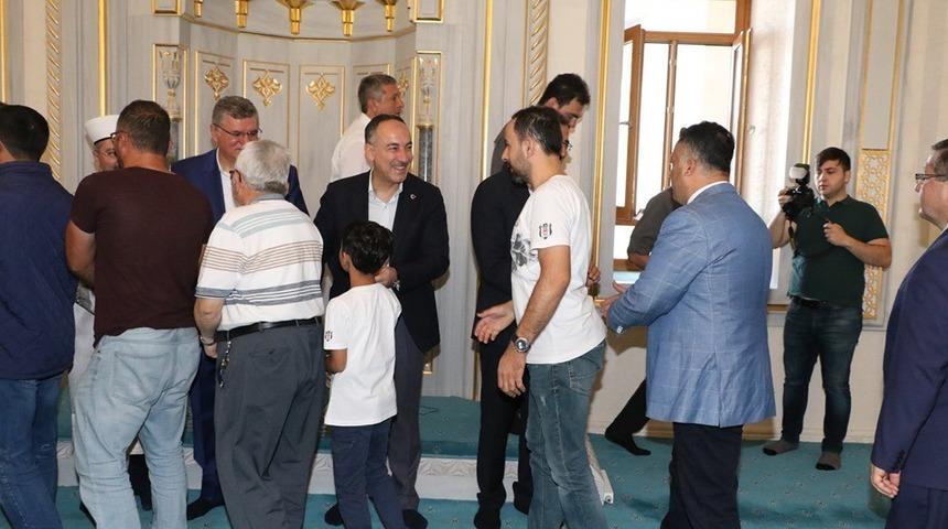 Başkan Saygılı: "Bayramlarda birbirimizle kucaklaşıp, yardımlaşmalıyız"