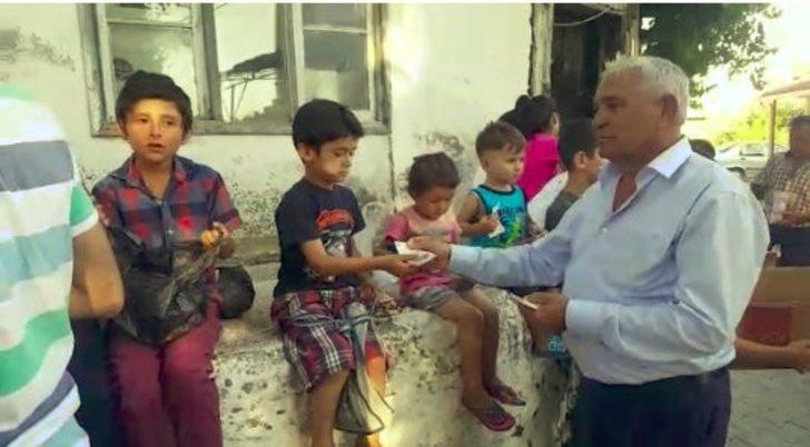 Antalyalı iş adamı mezarlık ziyareti yapanları paraya boğdu G1