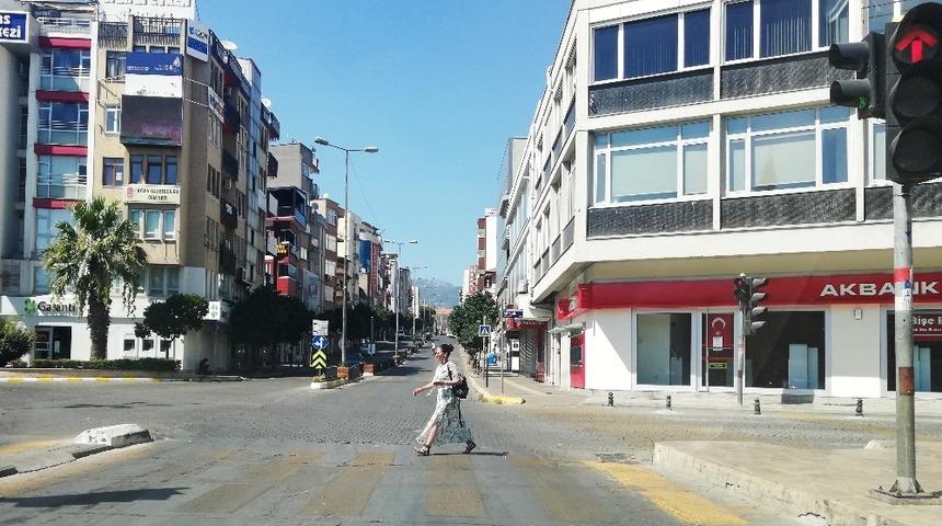 Aydın&rsquo;da sokaklar boş kaldı