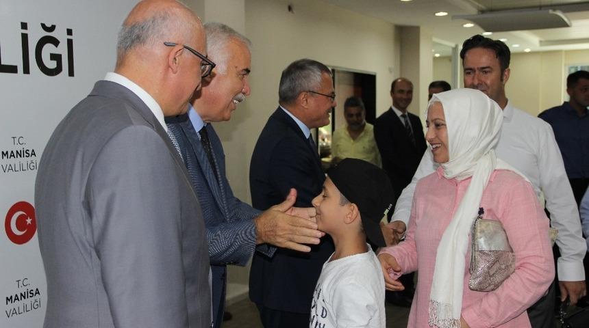 Manisa protokol&uuml; bayramlaştı