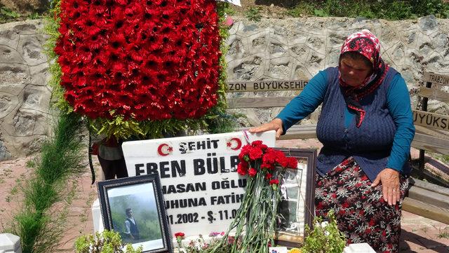 Eren Bülbül'ün ailesinin buruk bayramı