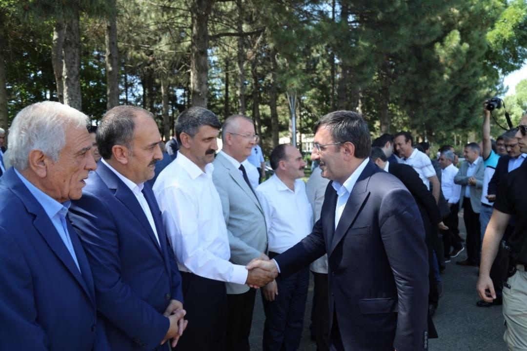 Bing&ouml;l&rsquo;de  bayramlaşma programı