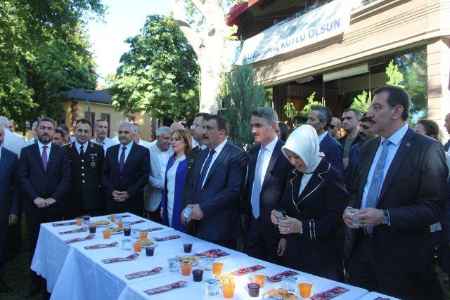 Malatya’da bayramlaşma töreni düzenlendi