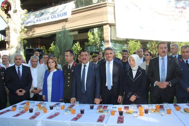 Malatya’da bayramlaşma töreni düzenlendi