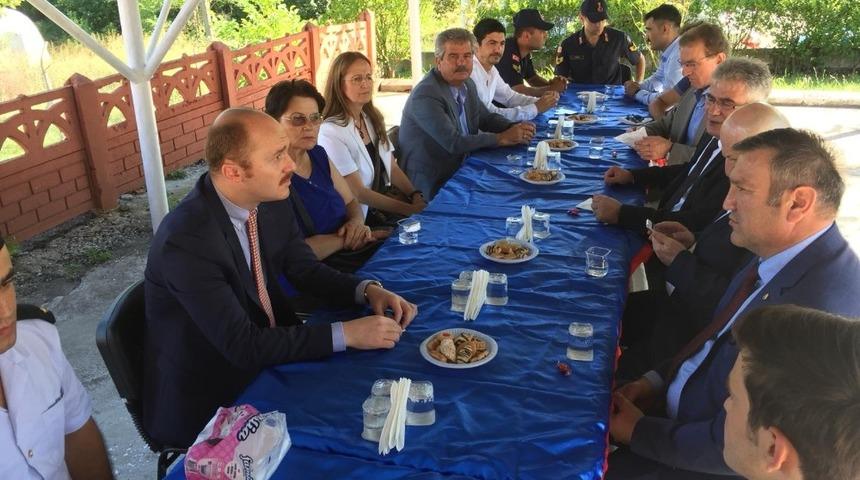 &Ccedil;aycuma protokol&uuml; bayramlaştı