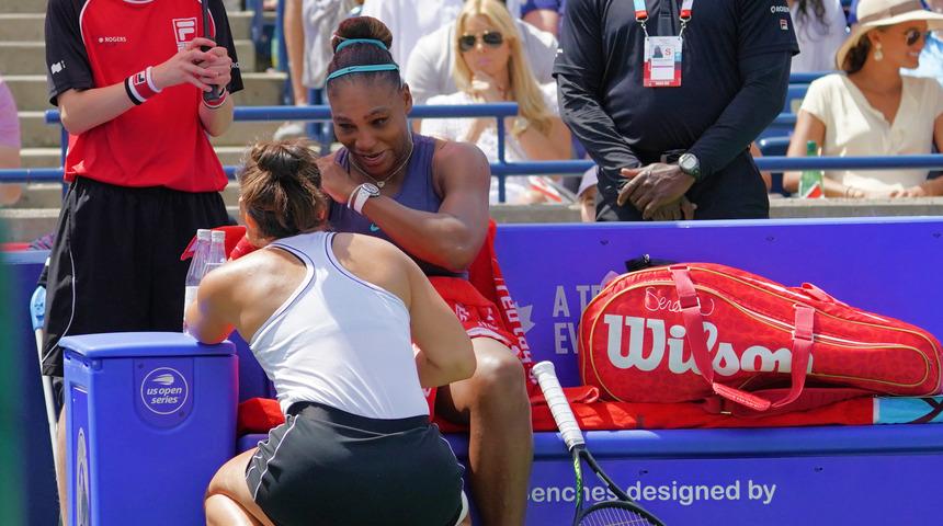 Serena Williams çekildi, Bianca Andreescu Rogers Kupası'nda şampiyon oldu