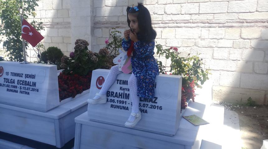 Edirnekapı Şehitliği'nde hüzünlü bayram