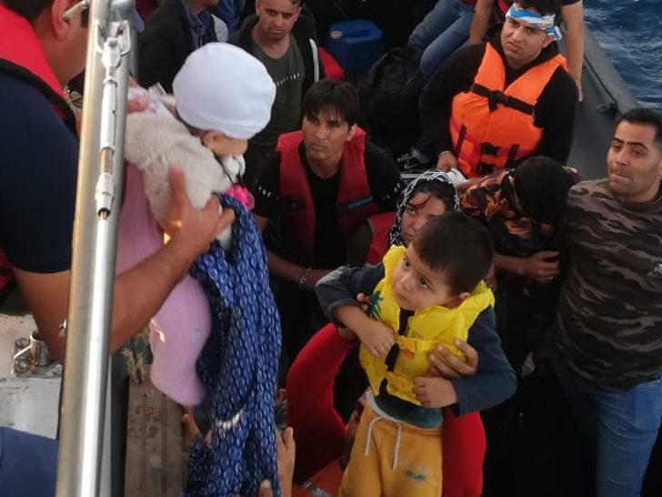 Edirne'de lastik botta 34 kaçak göçmen yakalandı