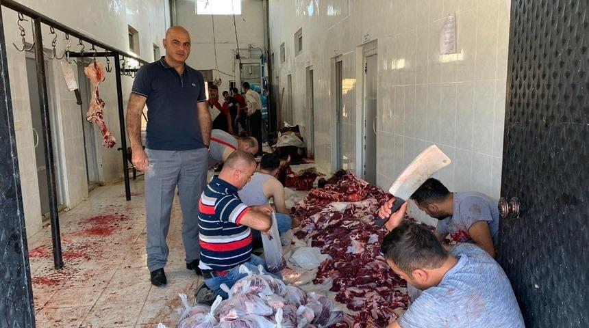 Tuzluca Belediyesi tarafından kurban dağıtımı yapıldı