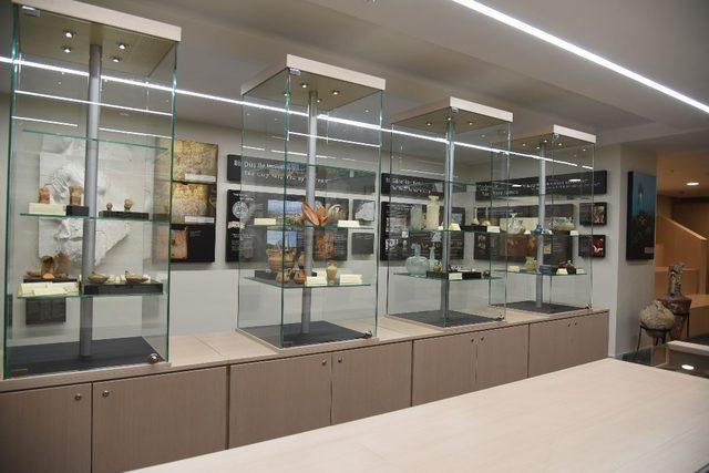 İZTO Müzesi’ndeki seramikler, bilimsel kitap oluyor