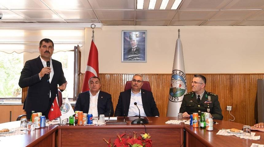 Muş Belediyesi’nde personel bayramlaşması