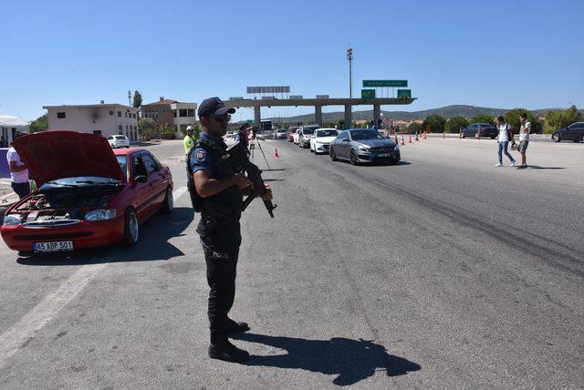 İzmir'de denetimlerde en çok aşırı hızdan ceza kesildi