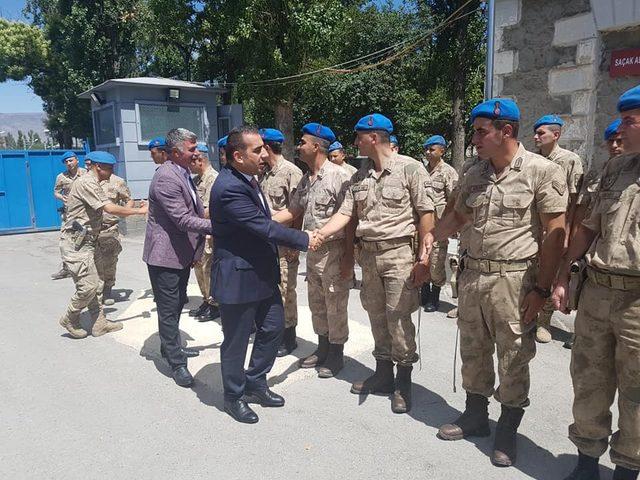 Kaymakam Öter, Başkan Yıldız güvenlik güçleriyle bayramlaştı