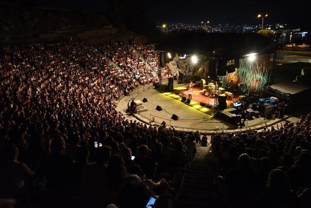 Duman, Bodrum'da tatilcileri coşturdu