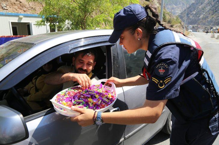 Jandarma ekiplerinden bayram trafik denetimi G5