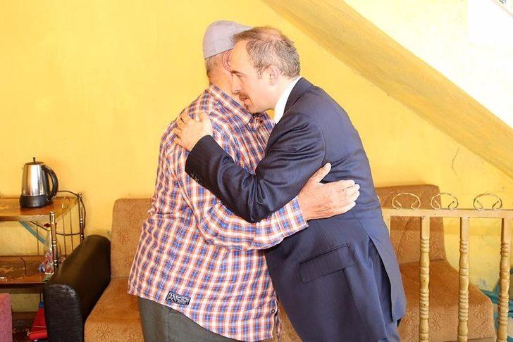 Bayburt’ta şehit aileleri bayramda unutulmadı G5